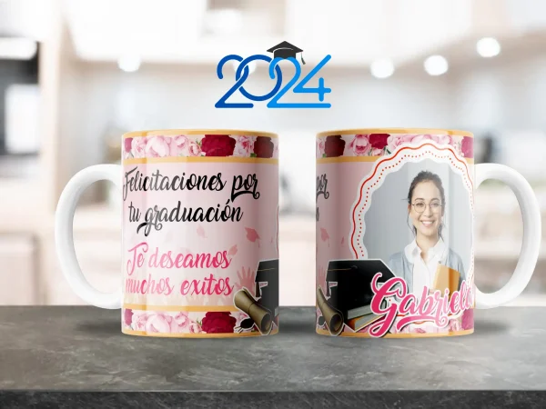Felicitaciones por tu graduación - mujer joven