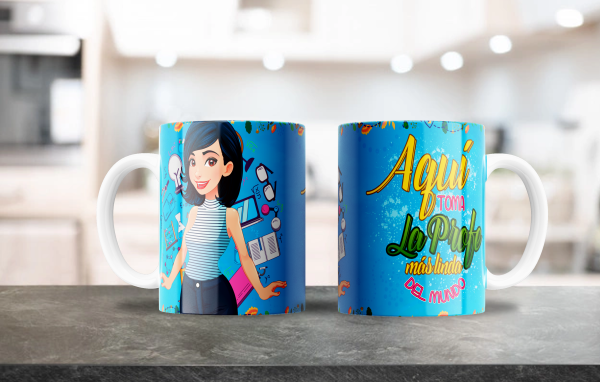 TAZA MOCKUP DIA DEL MAESTRO 7_aqui toma la profe mas linda del mundo